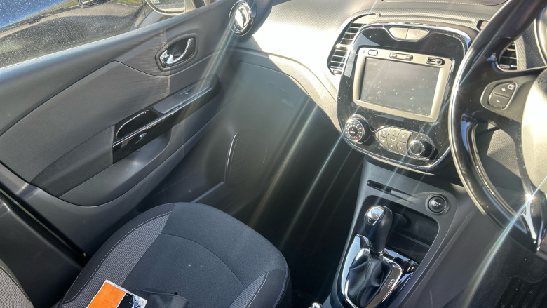 Renault Captur 1.2 TCE Dynamique S MediaNav 5dr EDC Petrol Hatchback